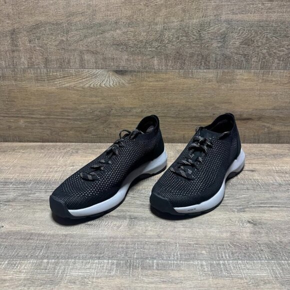 Danner Caprine Low Black Textile Lifestyle Casual Shoe Women's Size 8.5 - Picture 1 of 6